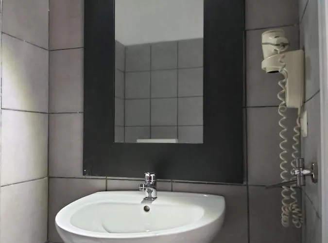 לינה וארוחת בוקר B&B Napoli Centrale *