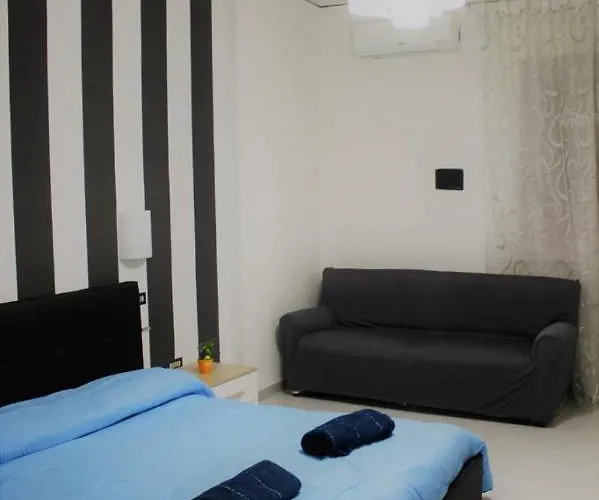 B&B Napoli Centrale נאפולי